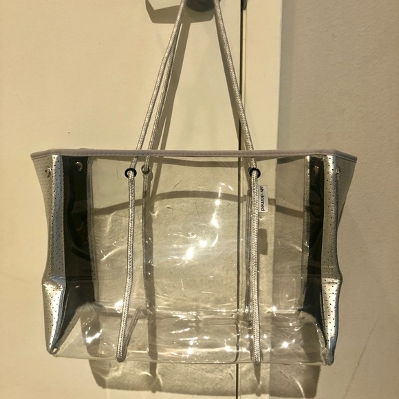 Ahdorned Clear Tote Bag with Silver Perf Sides - Picture 5 of 5